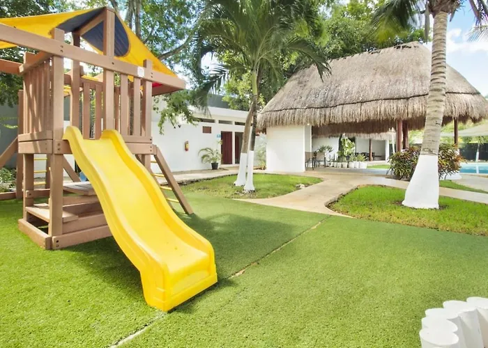 Family House With Pool In Holiday home *